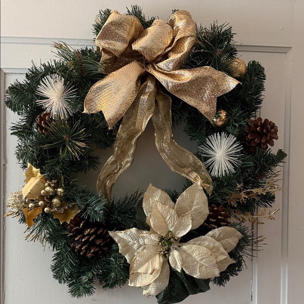 Elegant Gold and Cream Holiday Wreath 19”